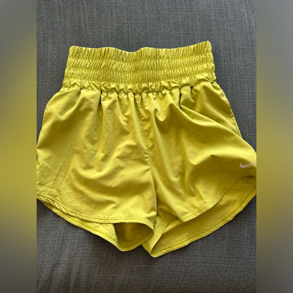 $ firm Nike Ultra High Waist Short